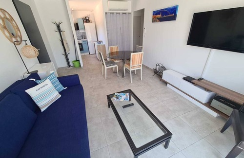 Corneilla-del-Vercol Casa | Small house - independent annex to a villa