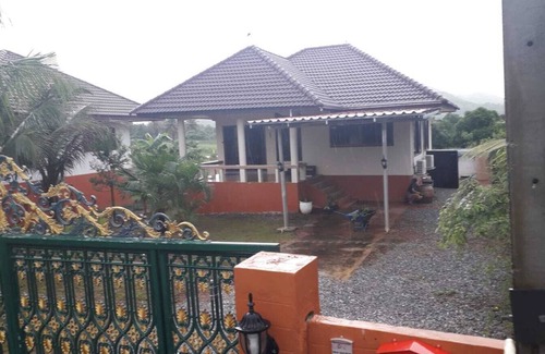 Pranburi Casa | Small house 64 sqm WFL, with garden and terrace - 5 min to the beach, ideal for couples