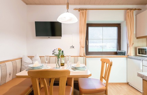 Strass im Zillertal Casa | Small house on an organic farm in Strass i.Z