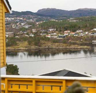 Eidsvag Apartamento | Small house close to nature and city