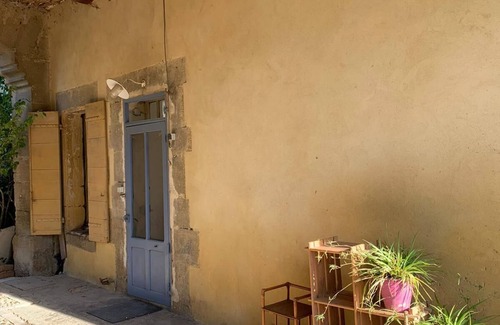 Bedarrides Casa | Small house in the old farmhouse
