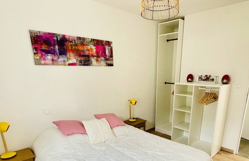 Ayzac-Ost Apartamento | small apartment house