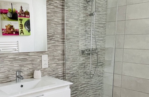Ayzac-Ost Apartamento | small apartment house
