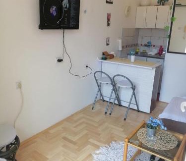 Stari Grad Apartamento | Small low cost studio