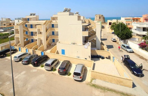 Torre Mozza Apartamento | Pequeña sala panorámica de 100 m de la playa