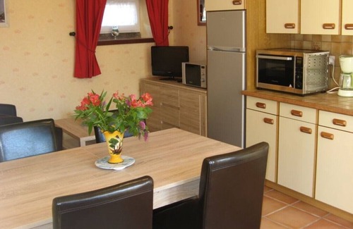 Plomodiern Casa | Pequeña casa tranquila con jardín privado, muy bien equipada, clasificada 3 ***