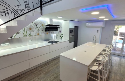 Calafat Villa | Villa pequeña reformada a 900m de la playa