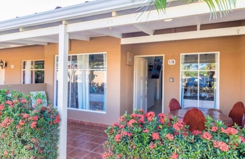 Jacó Villa | Small romantic getaway to remind people why they fell in love