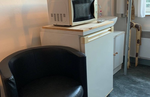 Halluin Cama Y Desayuno | Small room near Belgium
