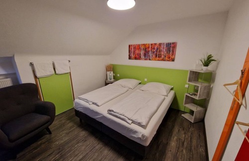 Hasenfeld Cama Y Desayuno | Habitación Individual Pequeña - Haus Diefenbach, Pension Ferienwohnungen