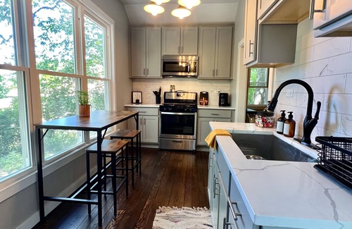 Ingleside Cabina | Small Stay: Farmhouse Cabin, Big on Outdoor Space