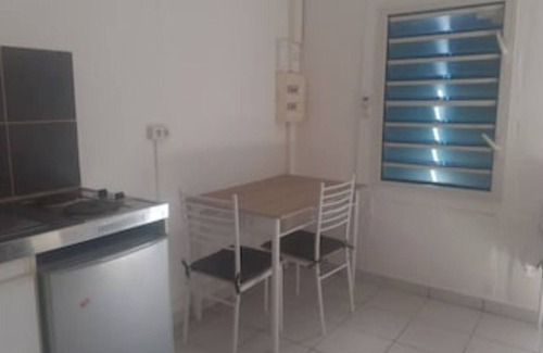 Regina Apartamento | Small studio KOUROU ( 2 )