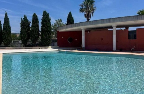 Vic-la-Gardiole Condominio | Small T2 house close to the sea, in a residence with swimming pool.
