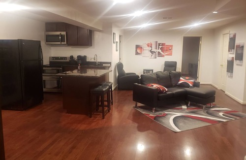 La Plata Casa | Small Town but Contemporary 2 Bdrm / 1 Bath / Full Kitchen / Patio / Private