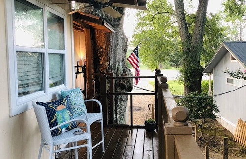 Jayess Apartamento | Small Treehouse out in the country