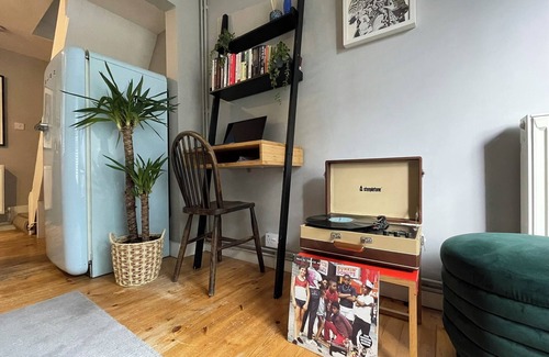 Maldon Casa | Small Two Bedroom Cottage in Tollesbury