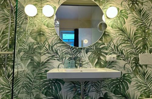 Bad Ischl Casa | SMARAGD - Doppelzimmer mit Küche direkt im Zentrum, Balkon