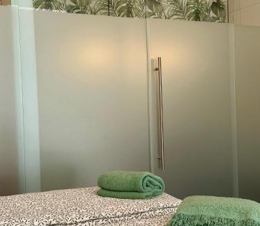 Bad Ischl Casa | SMARAGD - Doppelzimmer mit Küche direkt im Zentrum, Balkon
