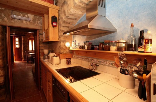 Anatoli Casa | SMARAGDA ART COUNTRY HOUSE un nido de amantes o complejo familiar, espectaculares vistas al mar