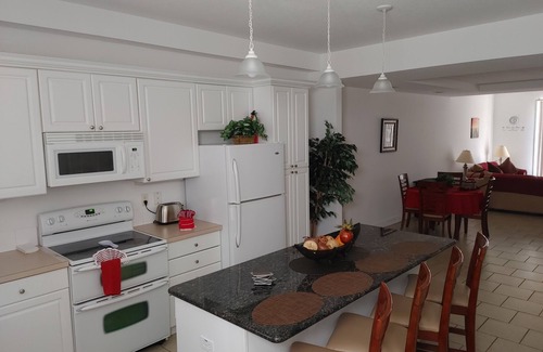 Kissimmee Casa | Smart home near Disney World, Universal Studios, Silver Spurs Arena