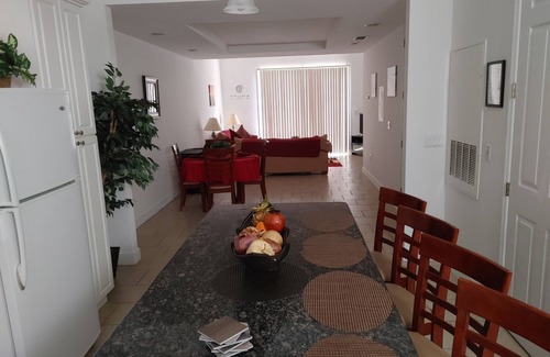 Kissimmee Casa | Smart home near Disney World, Universal Studios, Silver Spurs Arena