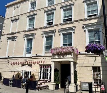 Lancaster Gate Hostal | Smart Hyde Park View