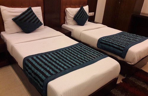 DLF City Casa | Smart Inn-1