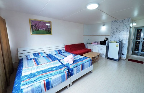 Ban Mai Hotel | Smart Residence at Muengthongthani