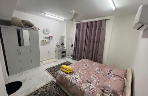 Al Maabilah Apartamento | smart room
