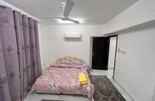 Al Maabilah Apartamento | smart room