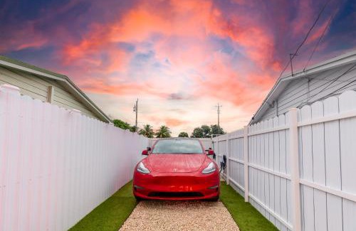Miami Gardens Casa | Smart Tiny House Garden