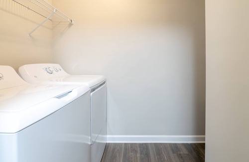 Arcadia Apartamento | ✬Smart TV✬W/D✬FREE Parking✬20min→Airport✬Fast Wifi