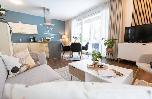 Bad Zwischenahn Apartamento | SmartFewo: House Water | Penthouse | Sauna | Park - Residence by the small sea