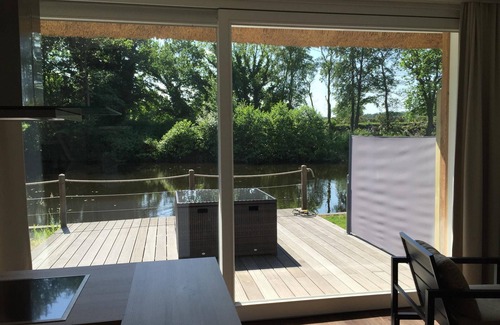Bad Zwischenahn Apartamento | Apartamento Eldorado Nr. 2 en el lago para 2 personas - perros permitidos, sauna