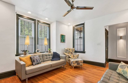 Tower Grove South Casa | Smarthome | Full Kitchen | Next to Tower Grove!