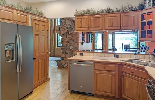 Woodruff Casa | Smeagle's Terrapin | LUX Lakefront, Theatre, Dock, Kayaks, AC, Hot Tub