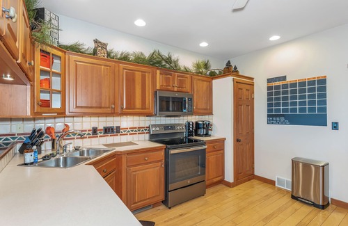 Woodruff Casa | Smeagle's Terrapin | LUX Lakefront, Theatre, Dock, Kayaks, AC, Hot Tub