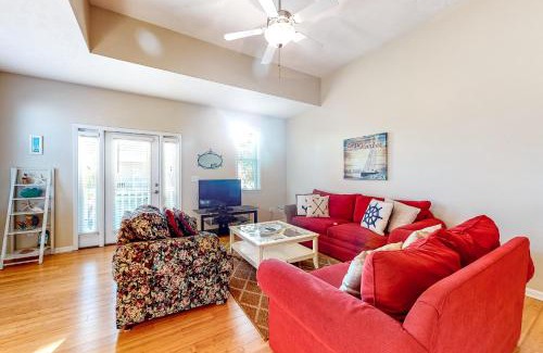 Sago Park Townhomes Casa | Smiles N Waves