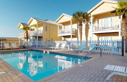 Sago Park Townhomes Casa | Smiles N Waves