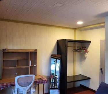 Srithanu Otro | Smiley Bungalows Guesthouse