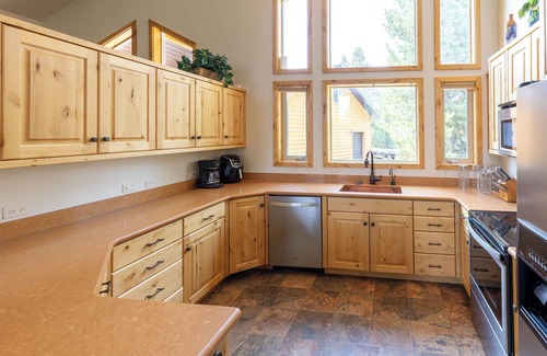 Ketchum Cabina | Smiley Creek Cabin B: Hot Tub, Views & Adventure