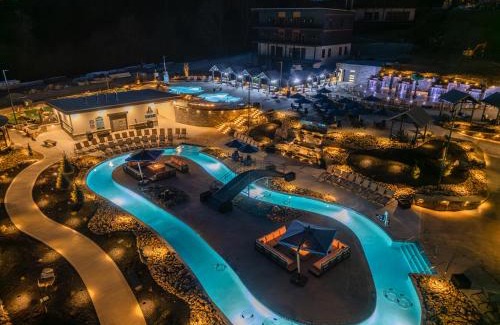 Sevierville Casa | Smith Creek Resort Rooftop Cabins