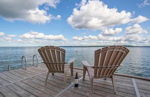 Indian River Casa | Smith Family Cottages- Lake House