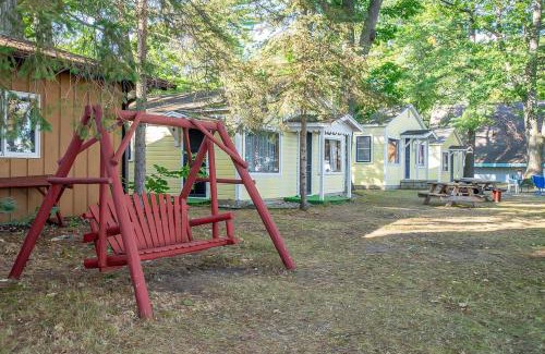 Indian River Casa | Smith Family Cottages- Lake House