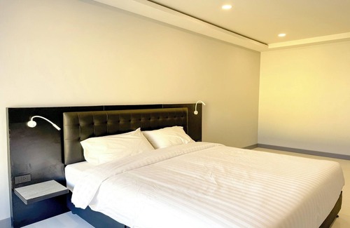 Hai Ya Hotel | Smith Hotel