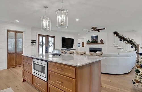 Double Springs Casa | Smith Lake Retreat on over 2 acres