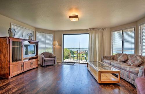 Smith River Casa | Smith River Vintage Cabin Oceanfront Deck and Views