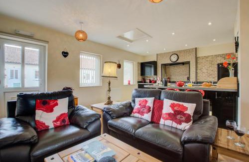 Irstead Casa | Smithy Cottage