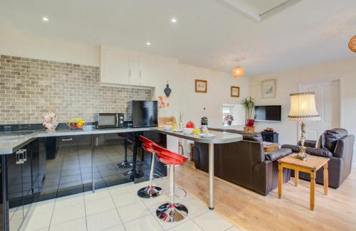 Irstead Casa | Smithy Cottage