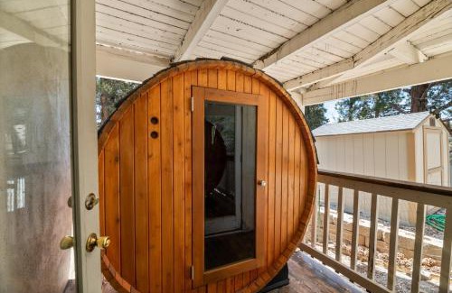 Whispering Forest Casa | Smo Haus- Located in the quiet area of Big Bear City, with mountain views.